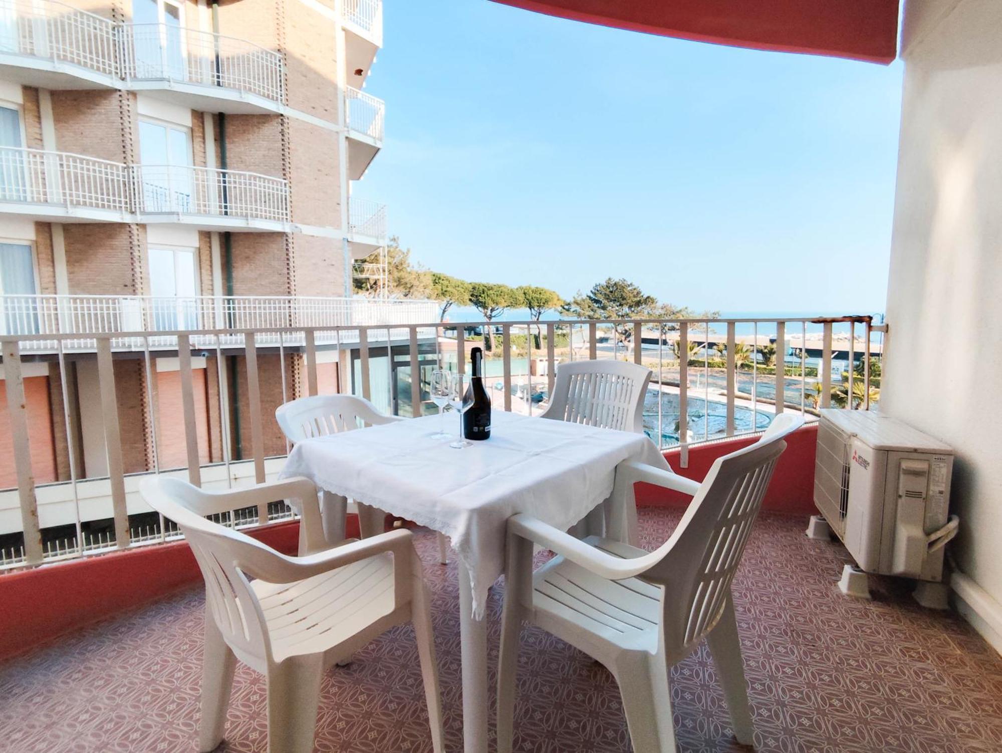 Apollo Fronte Mare Apartamento Lido di Jesolo Exterior foto